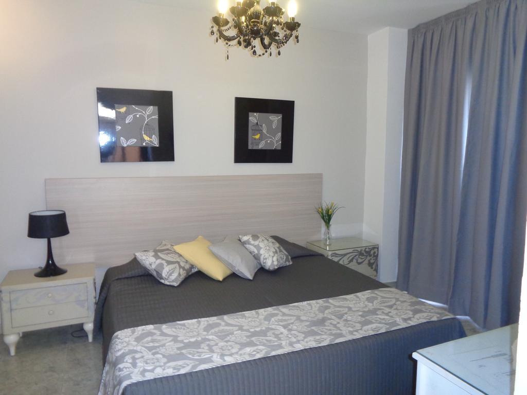 Irene'S Apartments Лимасол Номер фото