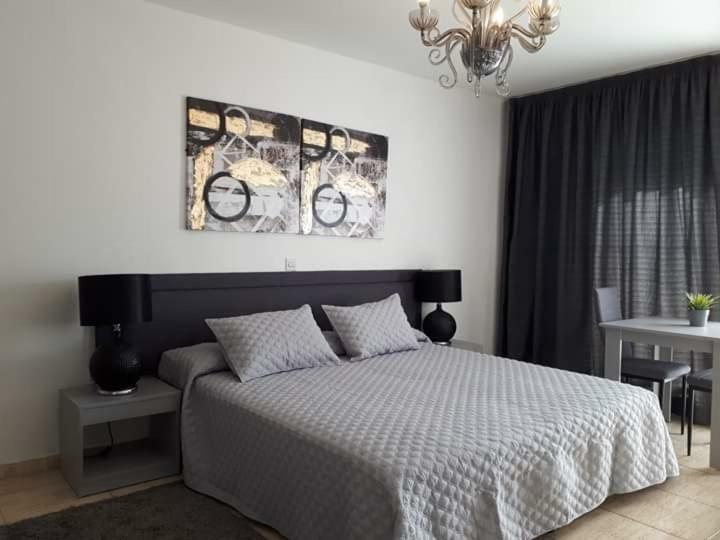 Irene'S Apartments Лимасол Экстерьер фото